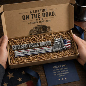 RoadLegacy – Retired Truck Driver Tribute Emblem
