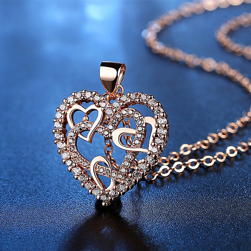 LoveFlow – Romantic Interlocking Necklace