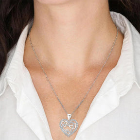 LoveFlow – Romantic Interlocking Necklace