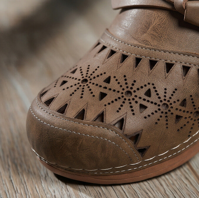 Rosalie — Laser-Cut Clog with Bow Detail