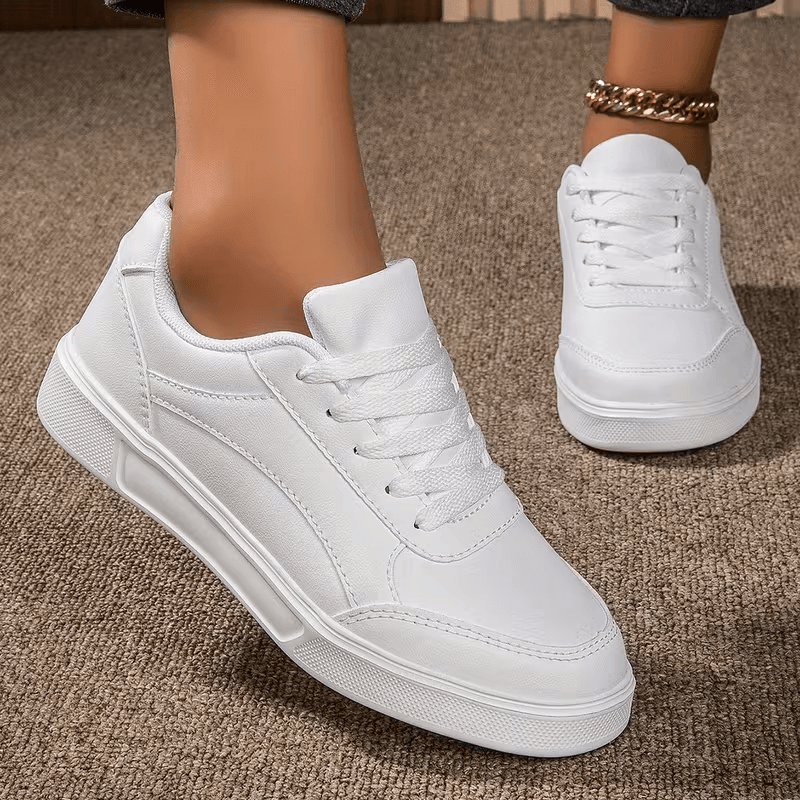 Stella — Platform Sneaker with Metallic Accents