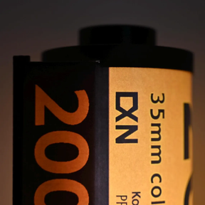 RetroGlow – Kodak 200 Film Lamp