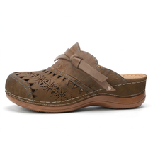 Rosalie — Laser-Cut Clog with Bow Detail