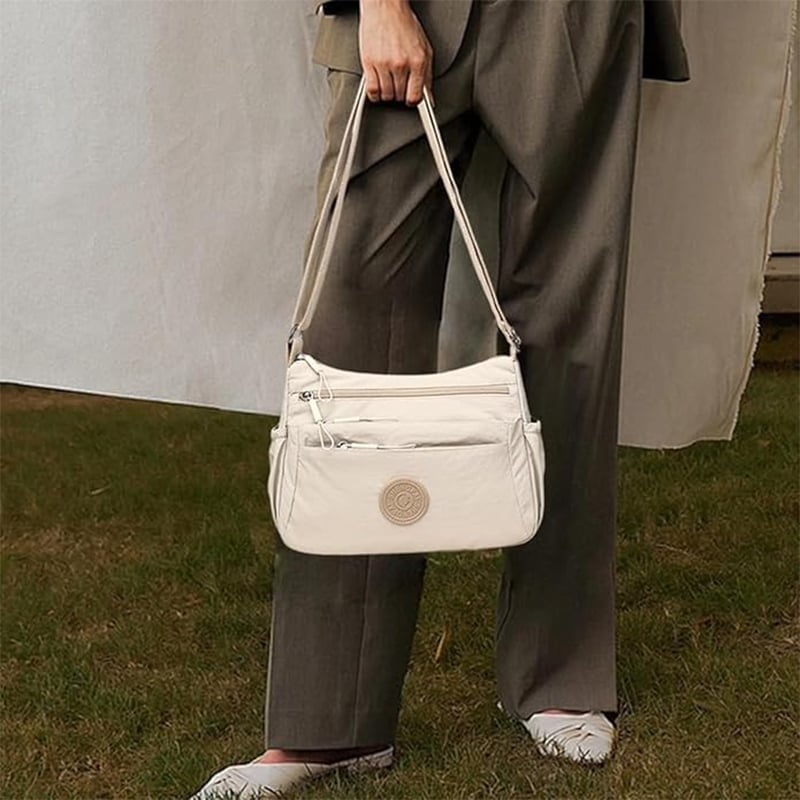 PocketPro – Multi-Compartment Crossbody Bag
