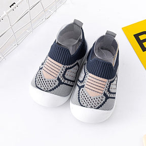 SnugSteps Baby – Anti-Slip Baby Slippers