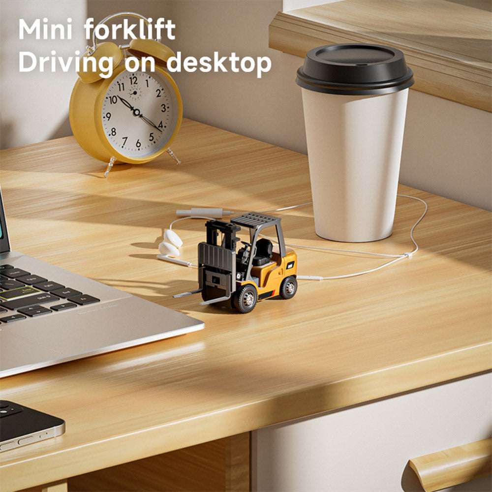 TitanMover – Mini Desktop RC Construction Forklift