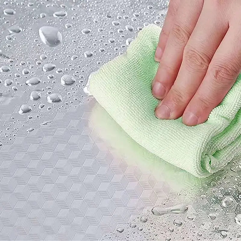 Metaluxe – Waterproof Kitchen Surface Film
