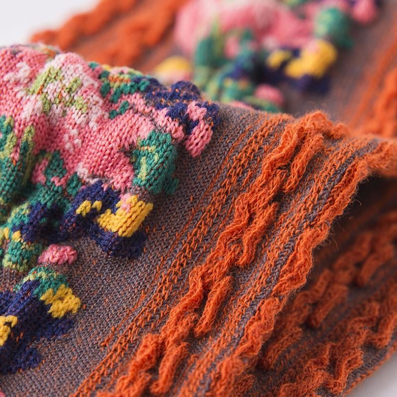 LumeFlora – Soft Cotton Embroidered Flower Socks