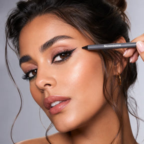LuxeLine – 24H Waterproof Longwear Eyeliner