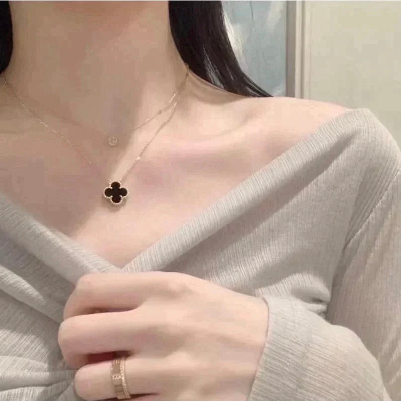 CelestiaGlow – Timeless Sparkle Pendant Necklace