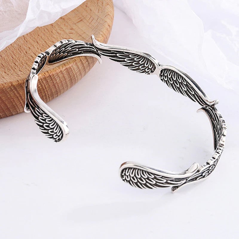 HaloHeart – Angel Wing Keepsake Bracelet