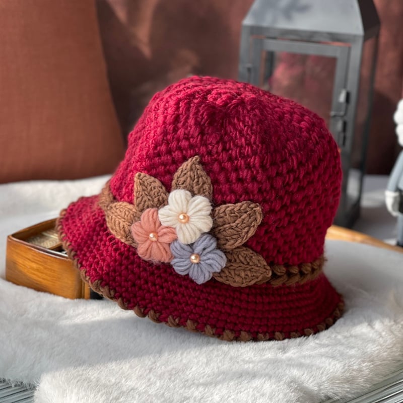 VintageGlow – Cozy Winter Cap