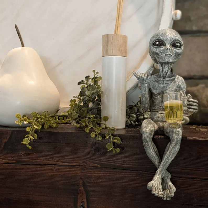 AlienMeme – Funny 2026 Alien Artwork