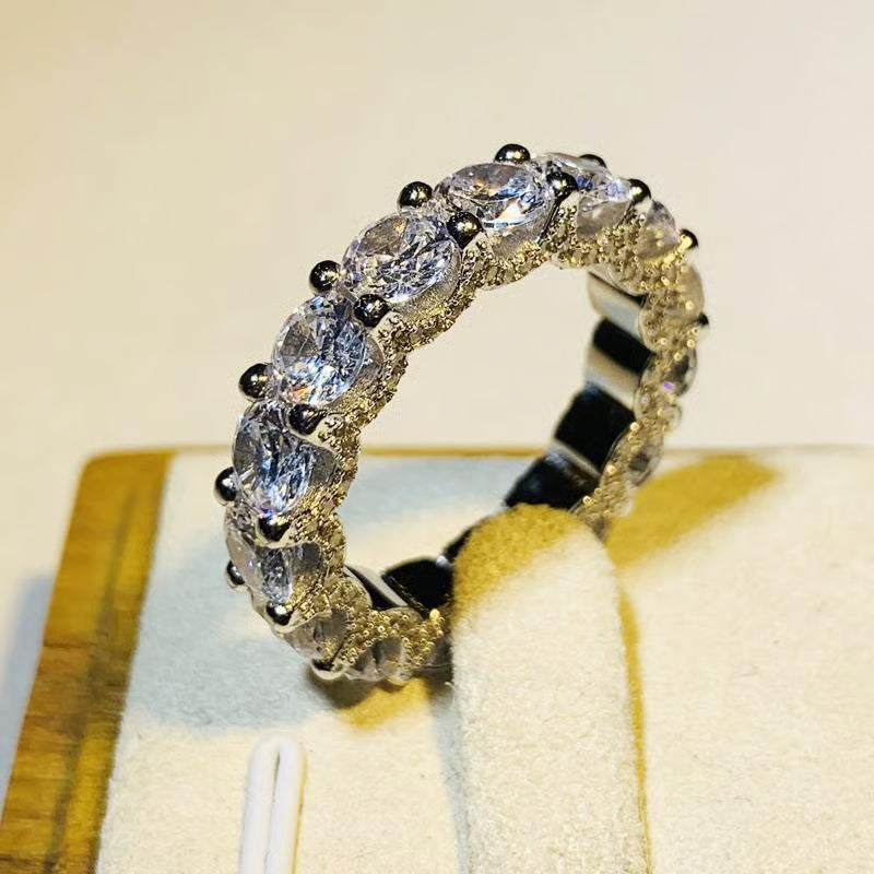 LumiRiver – Full Star Crystal River Ring