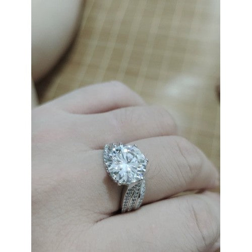 RomaBrilliance – Elegant 5 Carat Moissanite Ring