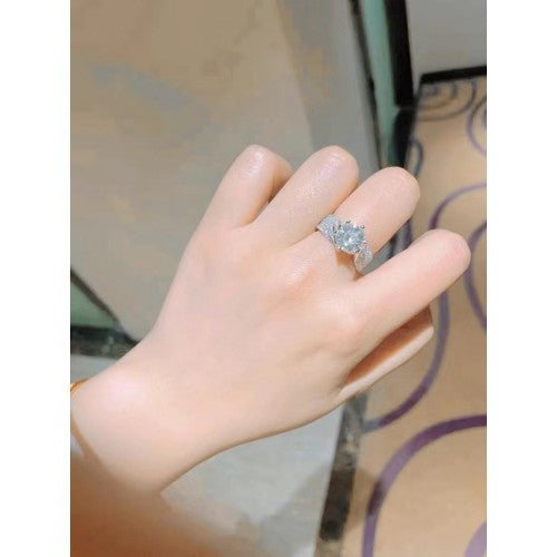 RomaBrilliance – Elegant 5 Carat Moissanite Ring