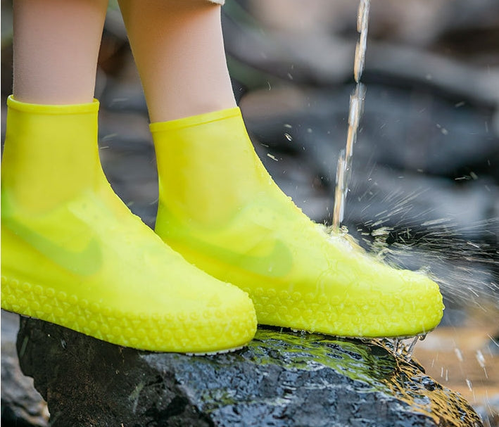 StormShield – Waterproof Shoe Cover