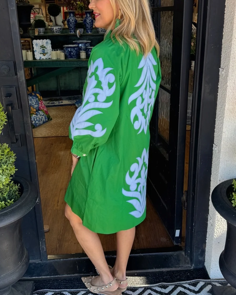 Veloura Chic – Effortless Elegance Dress