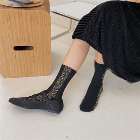 LumeFlora – Soft Cotton Embroidered Flower Socks