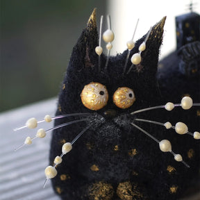 CurioCat - Soft Wool Figurine