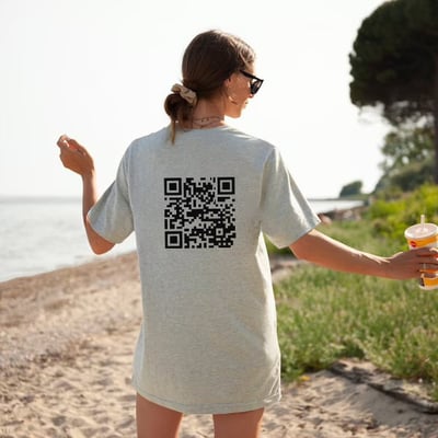 ScanMe – Funny QR Code Interactive T-Shirt