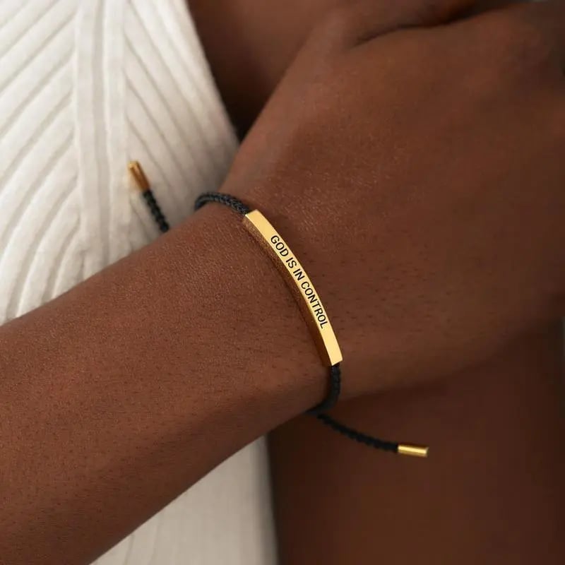 FaithAura – Inspire Bracelet “God is in Control”