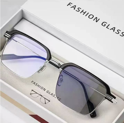 TitanView – Adaptive Blue-Light Presbyopic Glasses