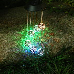 LunaBreeze Chime – Weatherproof Solar Garden Light Charm