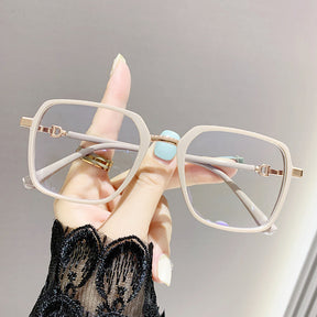 FocusPro – HD Auto-Adjust Reading Glasses