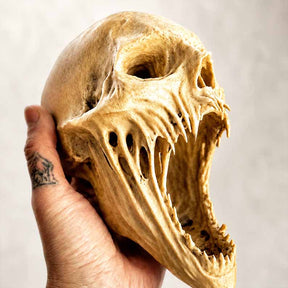 DreadHollow – Skull Collector Sculpture