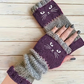 SnugglePaws – Stylish Fingerless Cat Gloves