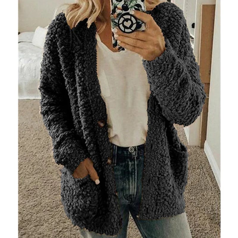 VeloraCozy – Plus Size Velvet Short Cardigan Jacket