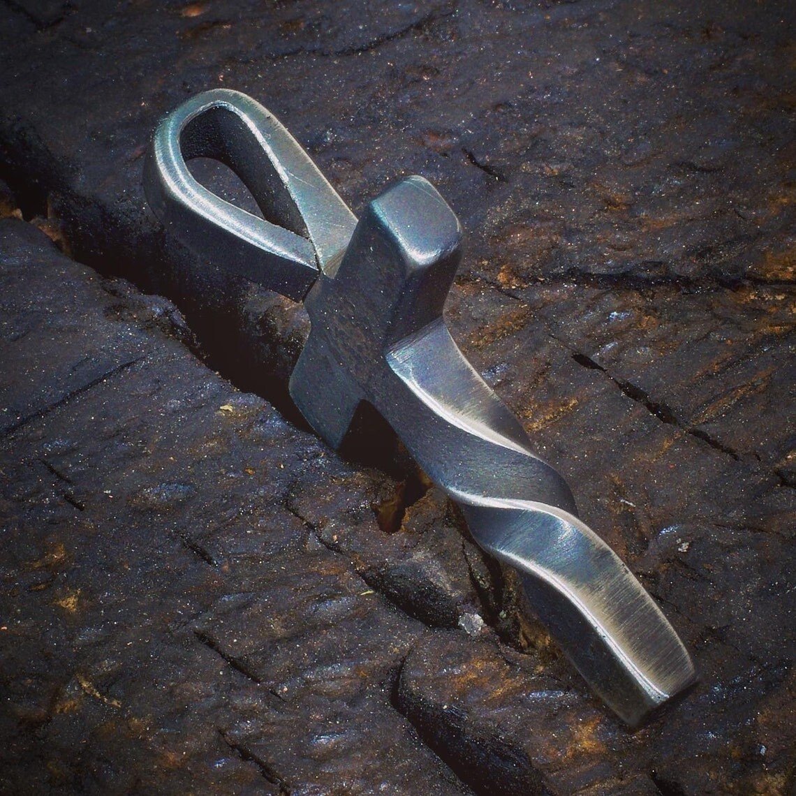 DivineTwist – Hand Forged Cross