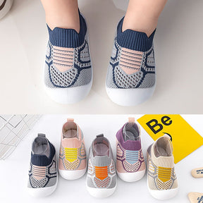 SnugSteps Baby – Anti-Slip Baby Slippers