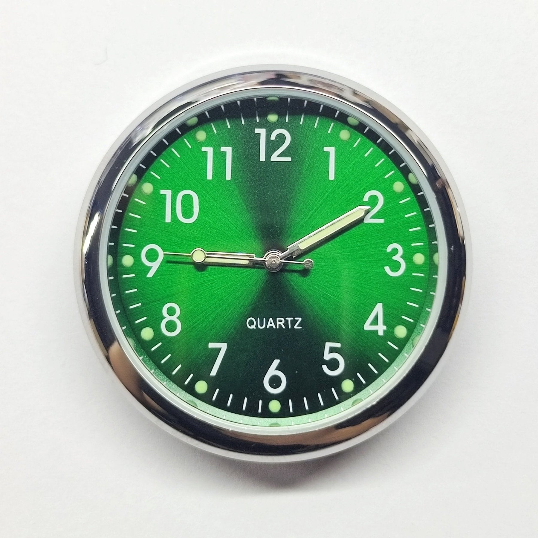 RetroTick – Luminous Vintage Mini Clock Decor