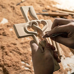 HeartFaith – Intertwined Heart Wooden Cross