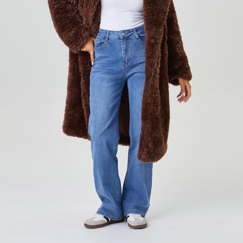 ShapeDenim – Vintage Wash Straight-Leg Jeans