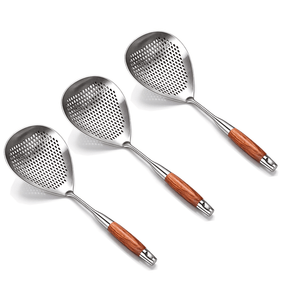 ChefWood – Wooden Handle Stainless Steel Skimmer