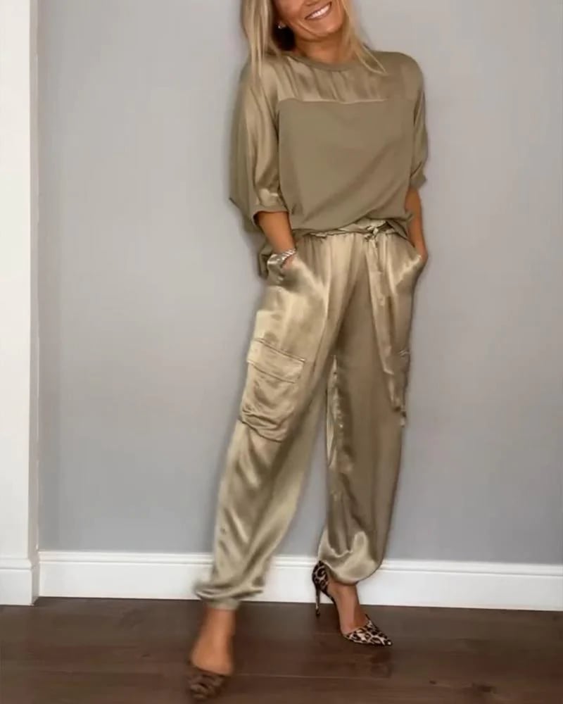 EleganceFlow Set – Chic Satin Co-Ord