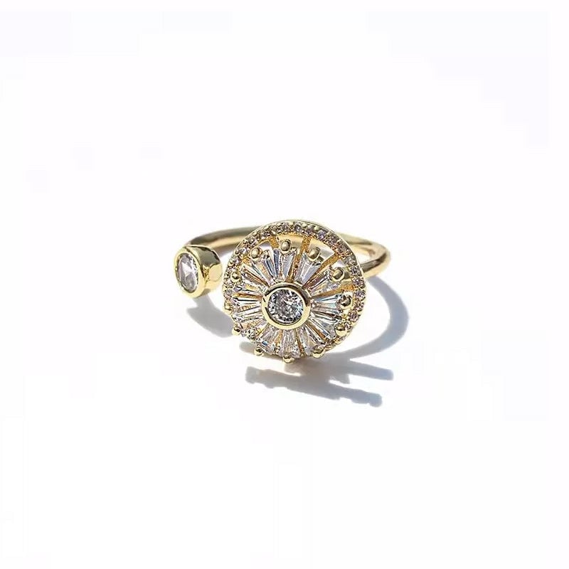 LumiRing – Delicate Round Zircon Luxury Ring