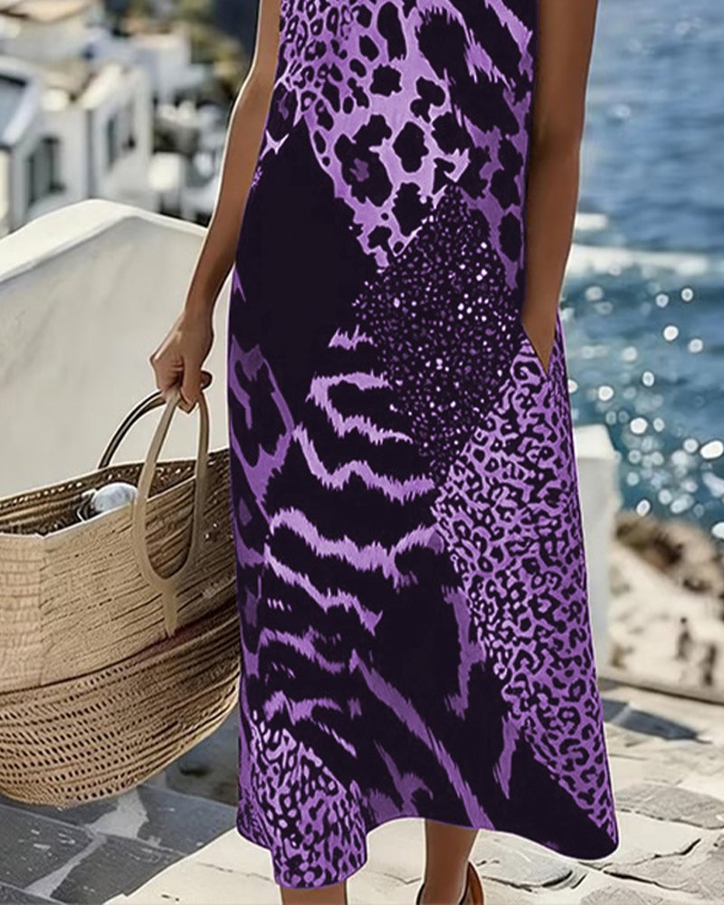 SavannaChic Midi – Leopard Shift Dress