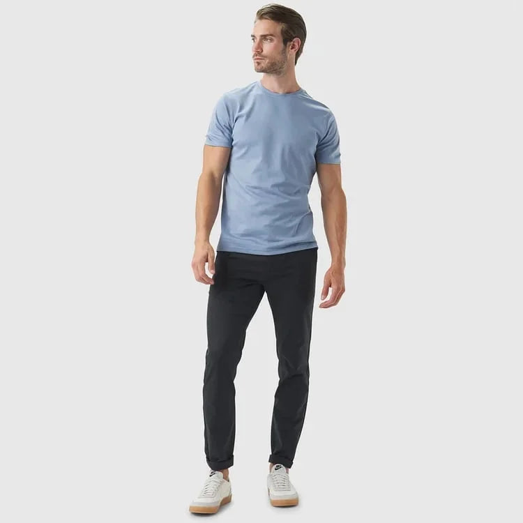 LuxeStride – Stylish Jetsetter Pants