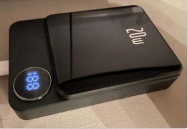 PowerVault – Wireless MacSafe Powerbank