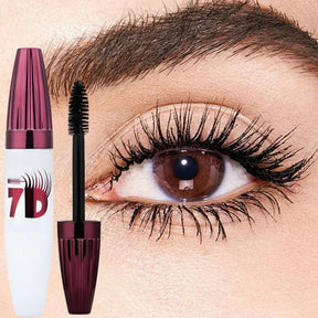 LumiLash – Smudge Proof Volume Curl Mascara