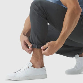 LuxeStride – Stylish Jetsetter Pants