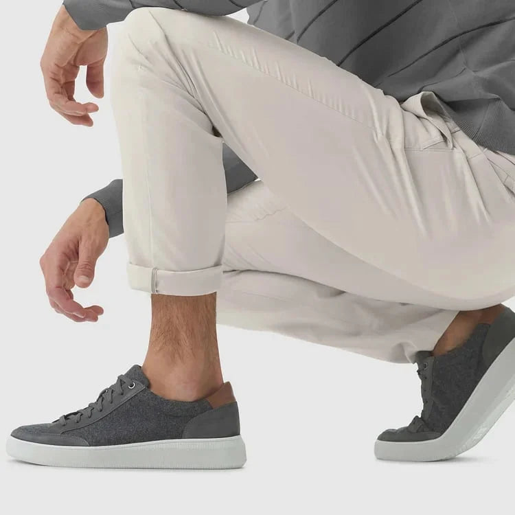 LuxeStride – Stylish Jetsetter Pants