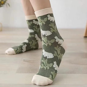LumeFlora – Soft Cotton Embroidered Flower Socks