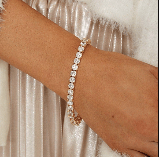 CrystalFlex – Luxury Sparkling Bracelet