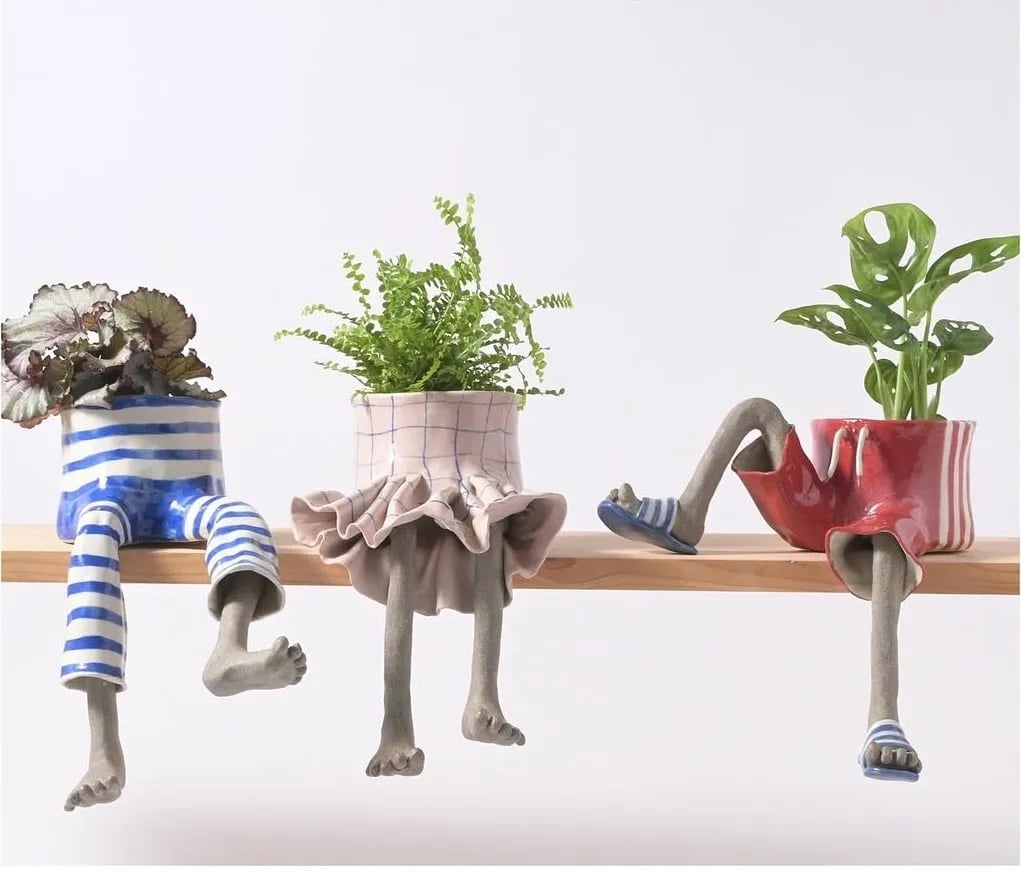 SproutBuddy - Decorative Hanging-Leg Planter