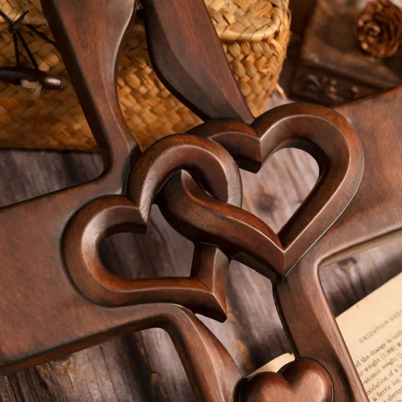 HeartFaith – Intertwined Heart Wooden Cross